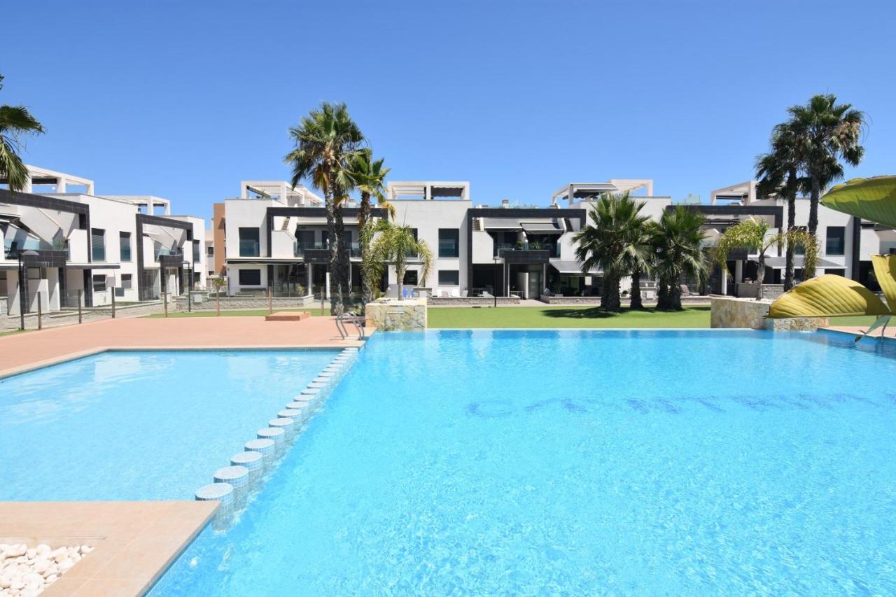 Oasis Beach Orihuela Exterior photo